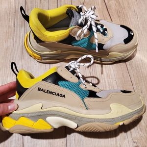Balenciaga Triple S Sneakers / Tan